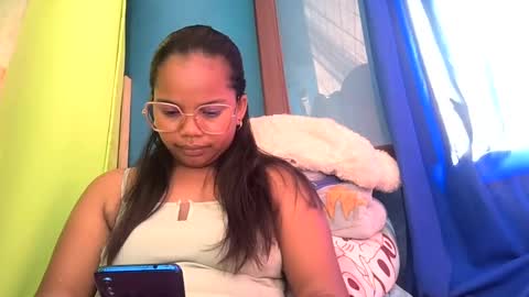 Snapshot of juliah02 chatting on 02.09.25 juliah02 online show from 02.09.25