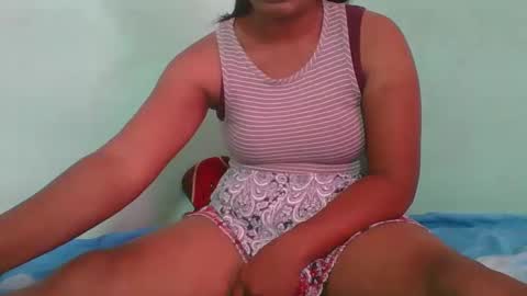 Snapshot of juliah02 chatting on 02.20.25 juliah02 online show from 02.20.25