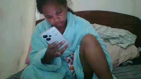 Snapshot of juliah02 chatting on 02.24.25 juliah02 online show from 02.24.25