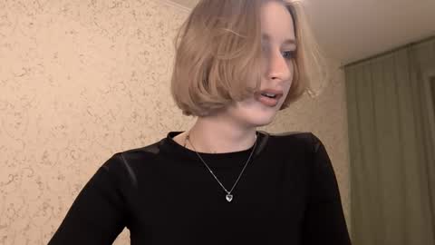 Snapshot of juliahupman chatting on 03.05.26 Kate online show from 03.05.26