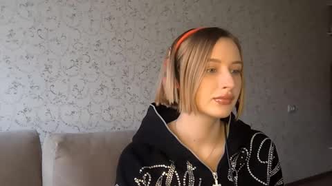 Snapshot of juliahupman chatting on 03.18.26 Kate online show from 03.18.26