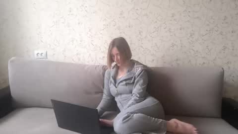 Snapshot of juliahupman chatting on 04.02.26 Kate online show from 04.02.26