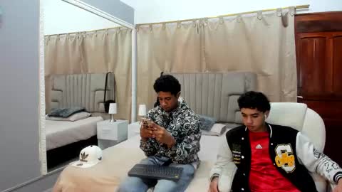 Snapshot of julian_billy chatting on 01.20.25 julian billy online show from 01.20.25