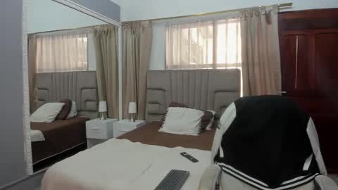 Snapshot of julian_billy chatting on 02.15.25 julian billy online show from 02.15.25