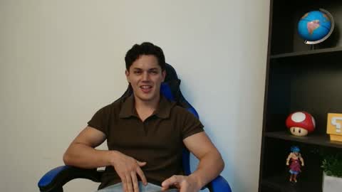 julian_wallace1 online show from 07.17.26