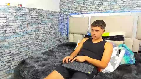 julian online show from 09.29.25