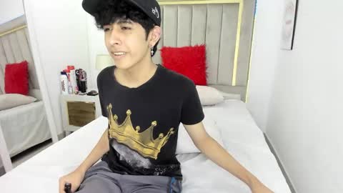 Snapshot of julian_xp chatting on 01.11.26 Julian online show from 01.11.26