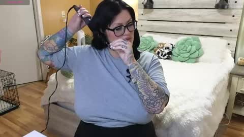 Snapshot of julianaxxxrose chatting on 03.24.26 Texas Mamasita online show from 03.24.26