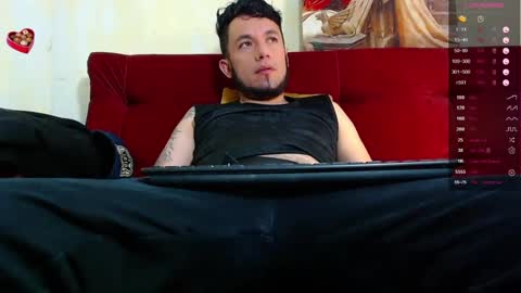 Snapshot of juliano_777 chatting on 03.11.25 Call me Juliano independent model online show from 03.11.25