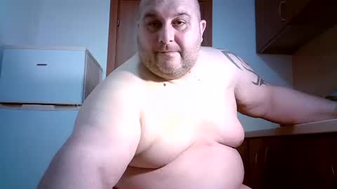 Snapshot of julianoparno chatting on 06.17.26 Juliano online show from 06.17.26
