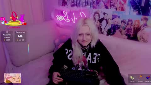 JuliaSharkk online show from 01.10.26