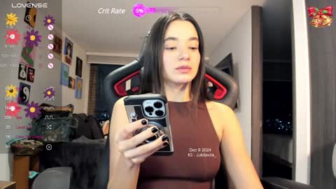 Jeimy Help me to reach 100 thumbs up online show from 12.10.24