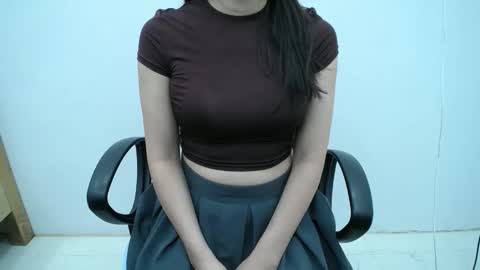 julie9x online show from 11.23.25