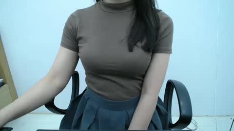 julie9x online show from 11.29.25