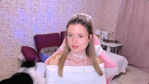 Julie online show from 01.27.25