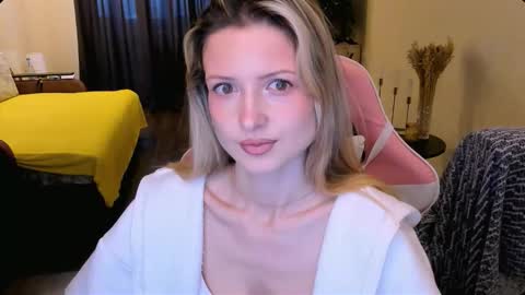 Julie online show from 02.06.26