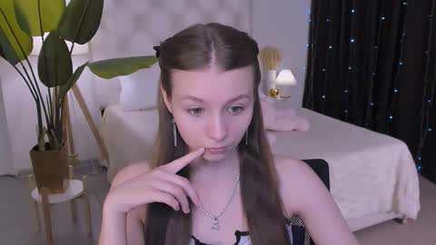 juliedaniel online show from 03.10.26