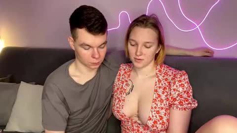 Julie and Thomas online show from 11.06.25