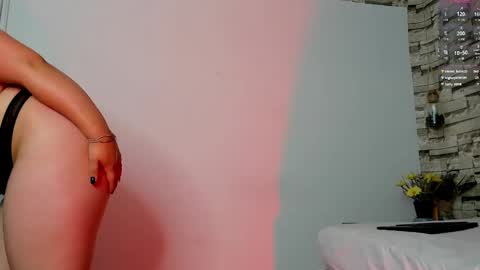 Snapshot of julieta_333 chatting on 03.08.25 julieta_333 online show from 03.08.25