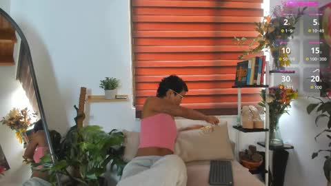 Juli online show from 11.29.25