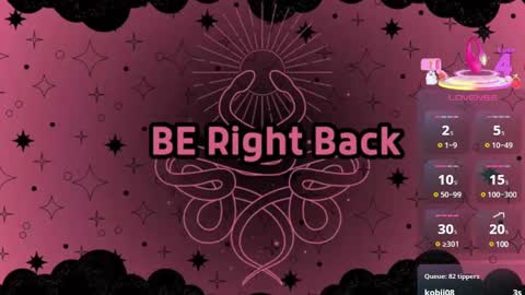 Snapshot of julieta_coopeer_ chatting on 02.28.25 Julieta online show from 02.28.25