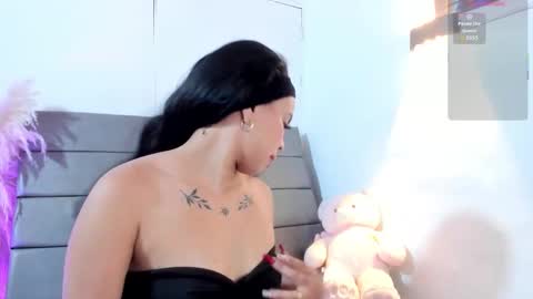 Snapshot of julieta_coopeer_ chatting on 03.27.26 Julieta online show from 03.27.26