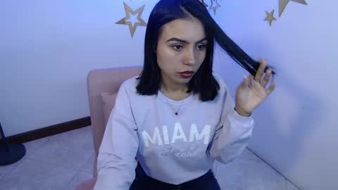 Snapshot of julieta_fn chatting on 06.01.26 julieta_fn online show from 06.01.26