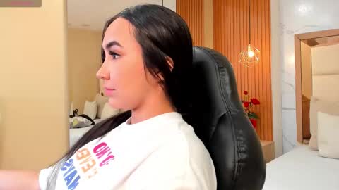     online show from 11.25.25