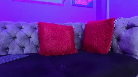  Julieta  online show from 03.04.25