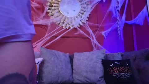  Julieta  online show from 10.21.25