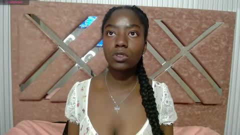 Snapshot of julieta_tayloor chatting on 06.17.26 Julieta online show from 06.17.26