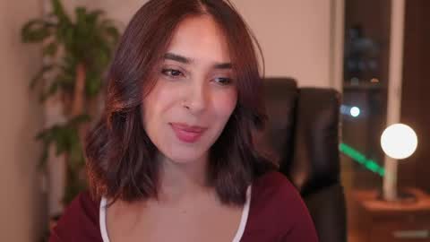 Snapshot of julieta_valencia chatting on 06.10.26 julieta_valencia online show from 06.10.26
