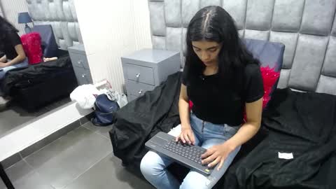Snapshot of julietaa_evans_ chatting on 01.14.26 Julieta online show from 01.14.26
