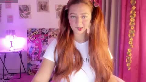 Snapshot of julietacollinss chatting on 06.06.26 Julieta online show from 06.06.26