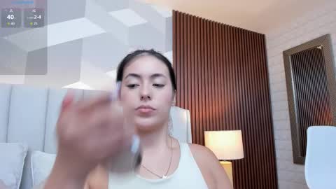 Julieta Santos online show from 10.27.25