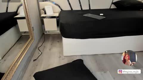 Snapshot of julieth_rojas chatting on 09.20.25 julieth_rojas online show from 09.20.25