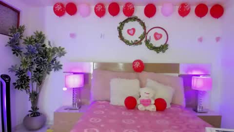 Snapshot of julietha_bianco_ chatting on 09.22.25 Julietha online show from 09.22.25