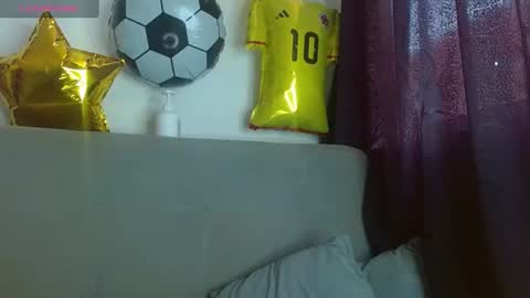 juliethamarquezz online show from 07.04.26