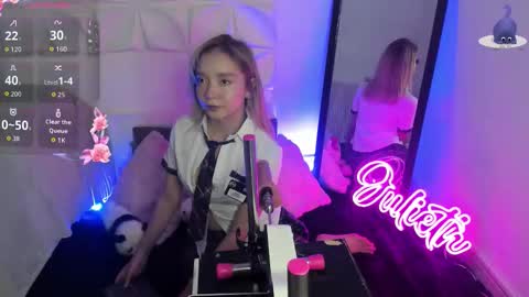 Julieth online show from 10.21.25