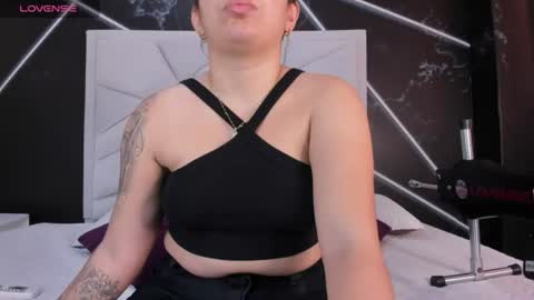 Snapshot of julietsofia chatting on 07.13.26 Juliet online show from 07.13.26