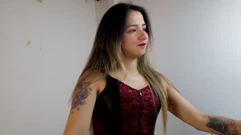 Snapshot of julietta__jackson chatting on 11.10.25 Julietta Jackson online show from 11.10.25