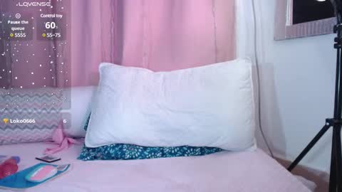 Snapshot of juliette_ponce chatting on 02.21.25 juliette online show from 02.21.25