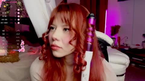 Snapshot of juliette_sunshine chatting on 12.01.24 juliette_sunshine online show from 12.01.24