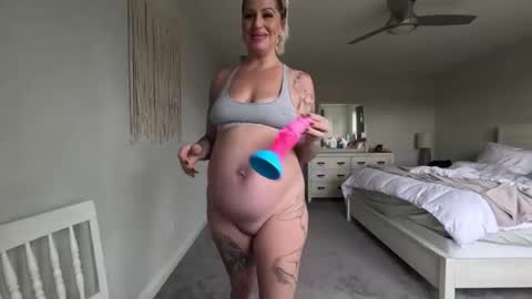 Snapshot of juliewets chatting on 12.06.24 Julie online show from 12.06.24