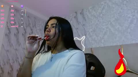 Snapshot of juliieta_tay chatting on 07.05.26 juliieta_tay online show from 07.05.26