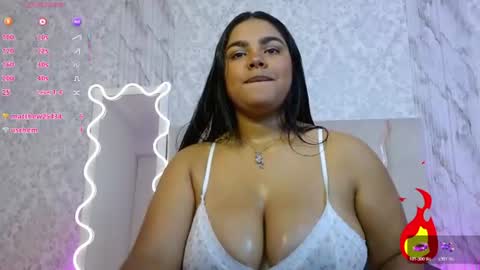 Snapshot of juliieta_tay chatting on 07.05.26 juliieta_tay online show from 07.05.26