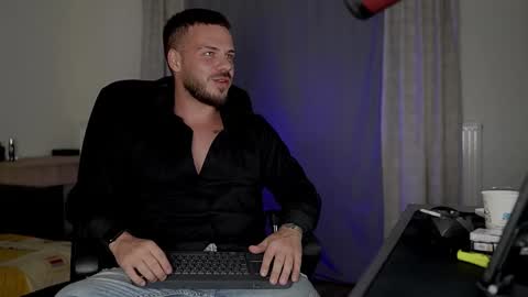 JULiUS   online show from 09.23.25