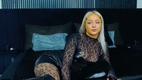 Snapshot of julliamilerrr chatting on 01.08.26 Julia online show from 01.08.26