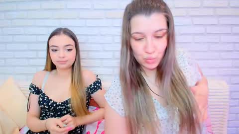 Snapshot of jullymood chatting on 02.21.26 DoubleCherry online show from 02.21.26