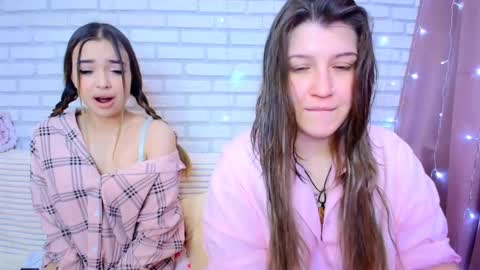 Snapshot of jullymood chatting on 02.22.26 DoubleCherry online show from 02.22.26